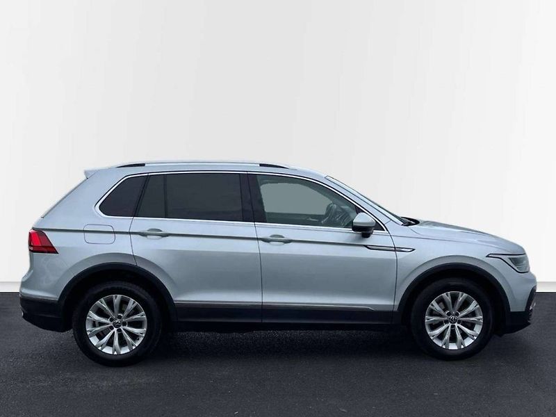 Volkswagen Tiguan (2024) Life 2,0 TDI DSG - fotka 6 z 20