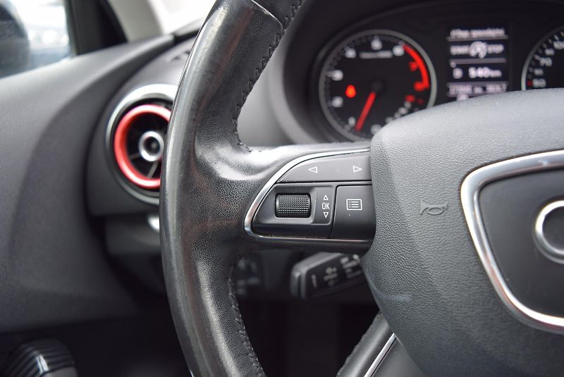 Audi A3 (2014) 1.2TSI 77kw AMBIENTE NAVI VÝHŘ - fotka 29 z 45