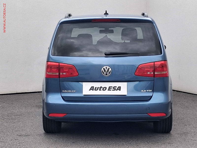 Volkswagen Touran (2015) 2.0TDi, Klima - fotka 5 z 17