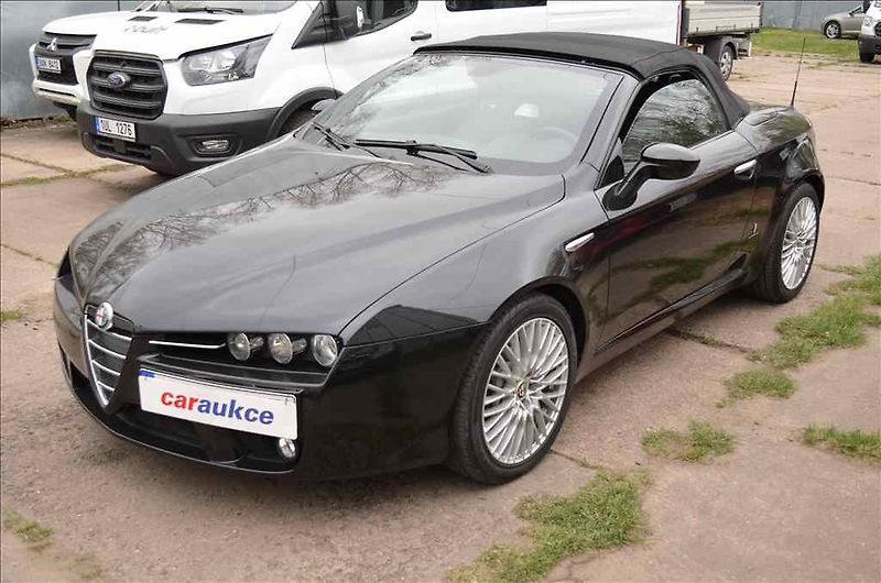 Alfa Romeo Ostatní (2010) SPIDER 2,2 JTS - fotka 1 z 23