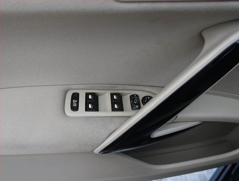 Peugeot 508 (2011) 2.0 HDi, Automat, Navi, Xenony - fotka 23 z 23