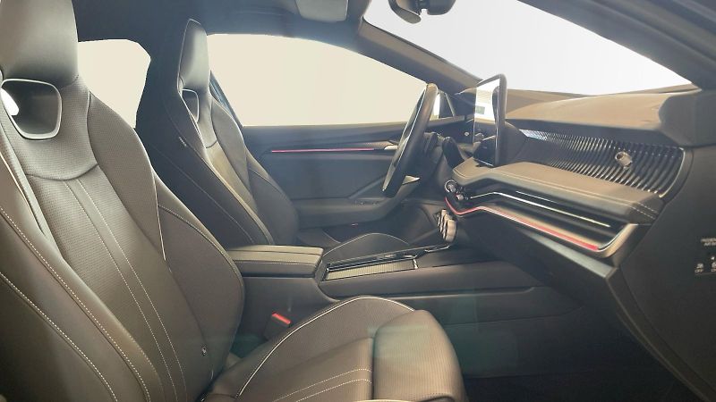 Škoda Superb (2025) kombi Sportline iV 1.5TSI 110k - fotka 26 z 37