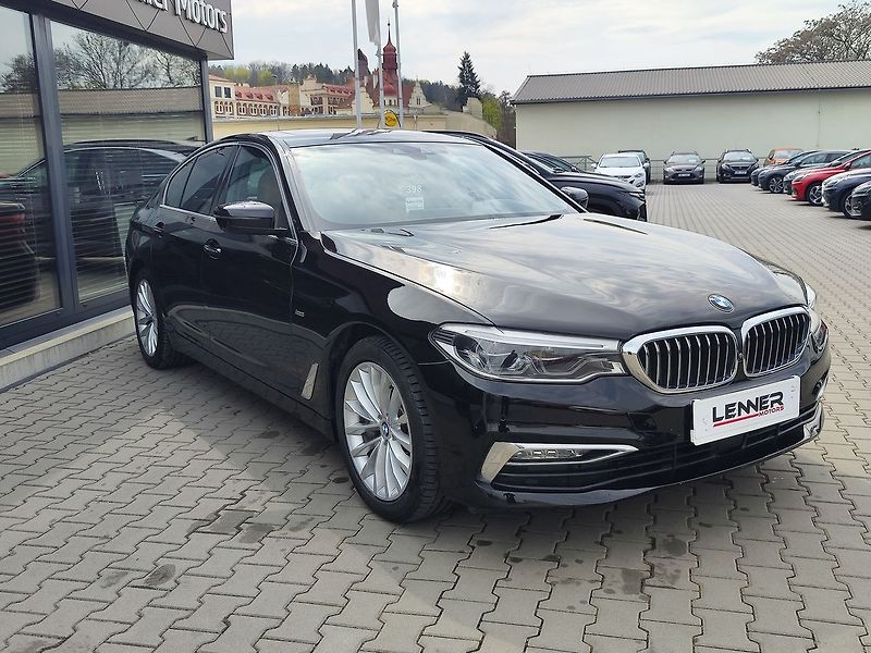 BMW Řada 5 540d/235kW xDrive Luxury AT - fotka 3 z 40