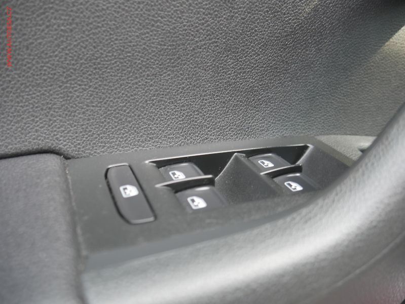 Škoda Octavia (2016) 1.6TDi, ČR, GreenLine - fotka 14 z 17