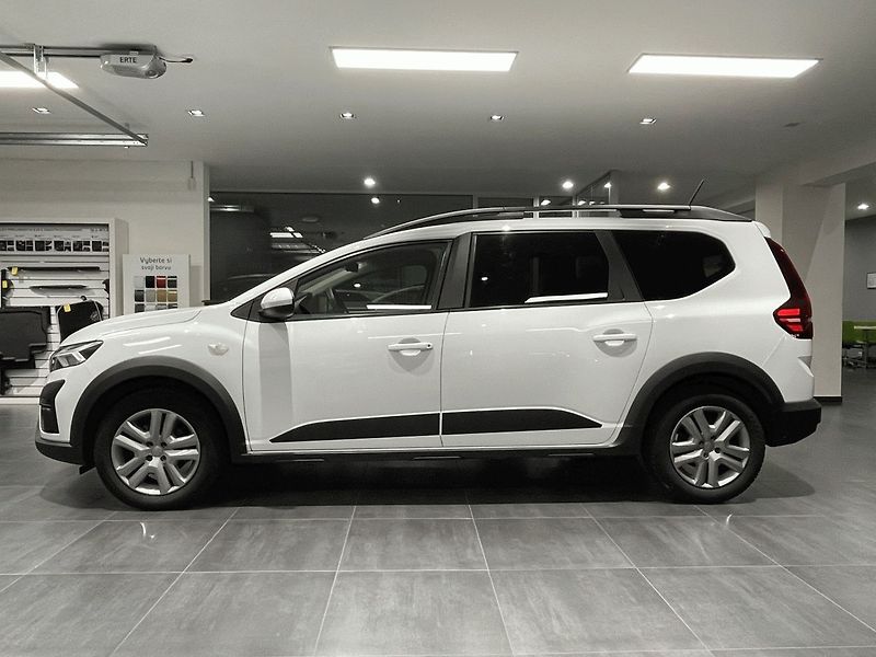 Dacia Jogger (2023) Expression 1,0TCe 100k 7míst - fotka 2 z 18
