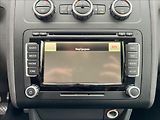 Volkswagen Touran 1,6 TDi  NAVI / kamera / ALU - náhled 31