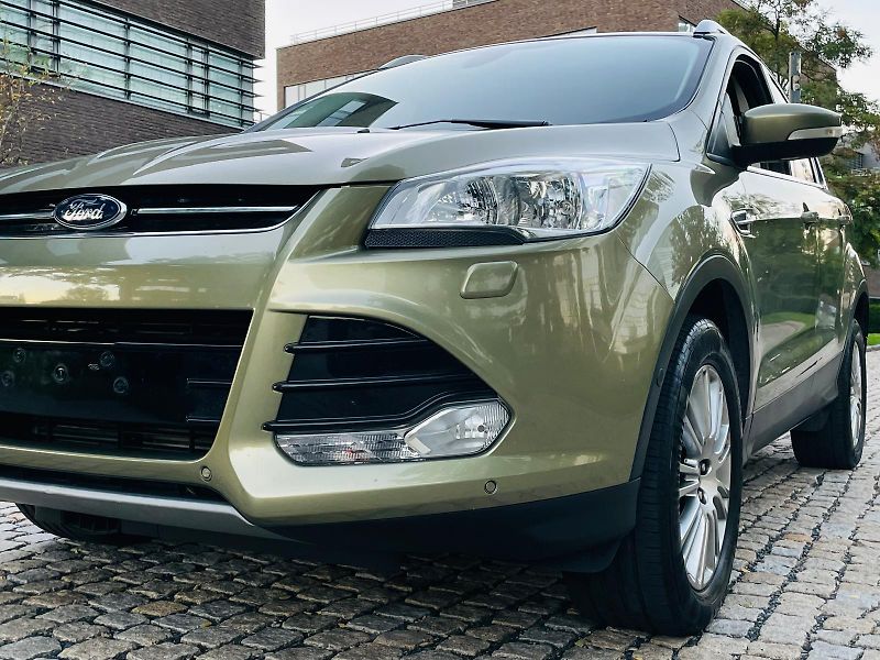 Ford Kuga 2.0TDCi 4x4 MAN TAŽNÉ 1MAJITEL - fotka 45 z 47
