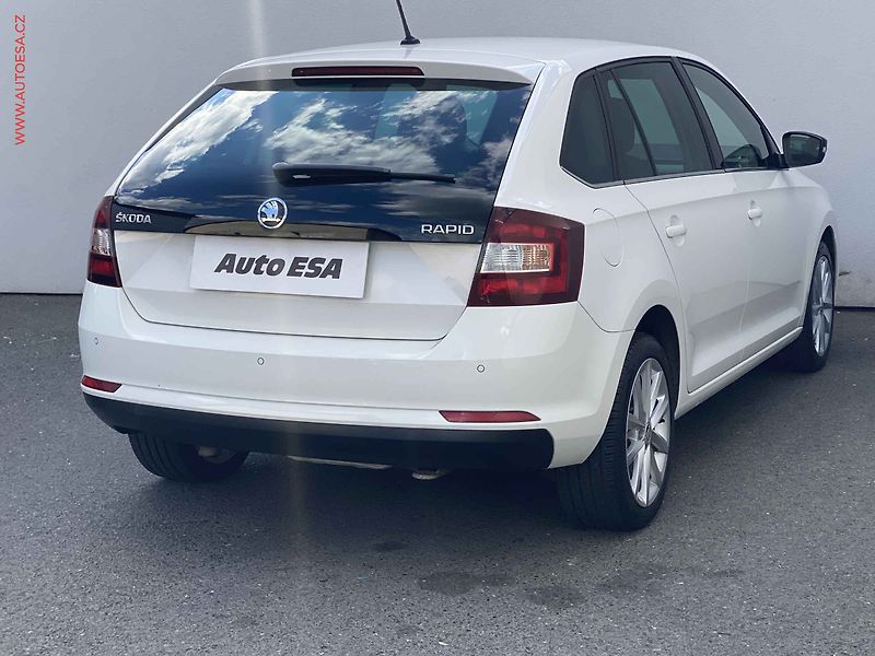 Škoda Rapid (2017) 1.6 TDi, ČR, Style, navi - fotka 4 z 18
