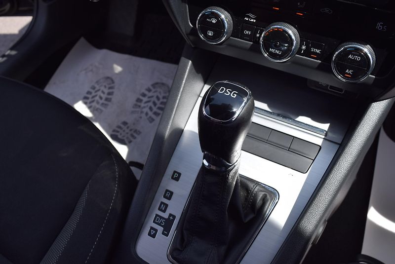 Škoda Octavia (2018) 1.6TDI 85kw DSG AMBITION APP  - fotka 37 z 42