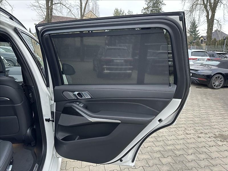 BMW X7 40d Msport Xdrive - fotka 39 z 43