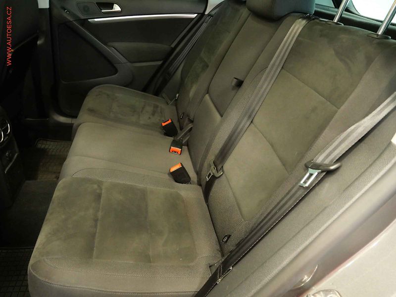 Volkswagen Tiguan (2012) 1.4 TSI, Bixen, panor. - fotka 10 z 21
