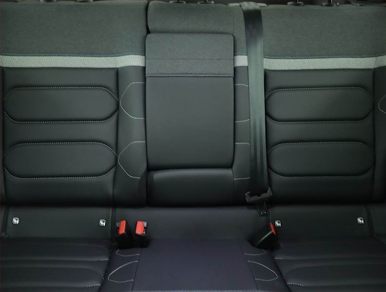 Citroën C4 X (2023) 1.2 PureTech, Automat - fotka 10 z 17