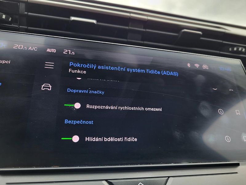 Peugeot 308 SW ACTIVE PACK 1.5 BlueHDi 130 - fotka 17 z 46