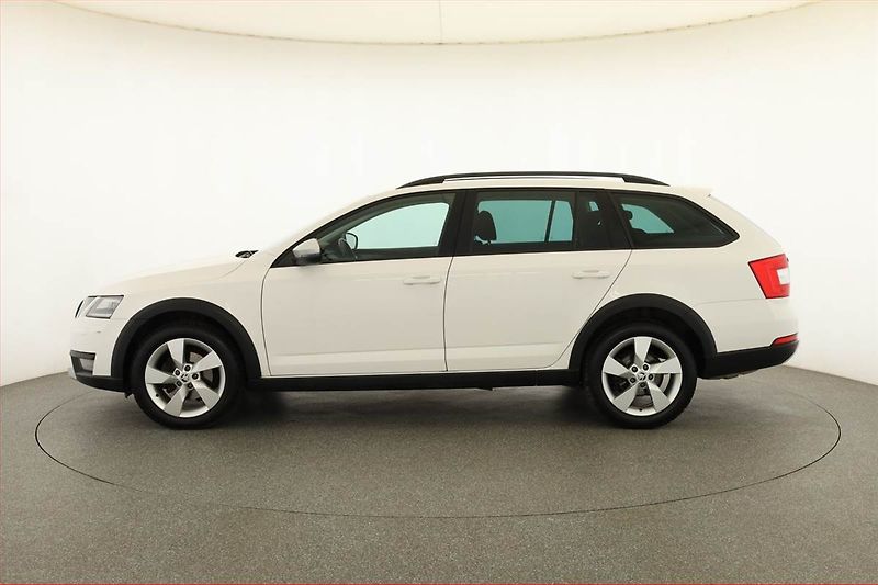 Škoda Octavia (2018) Scout 2.0 TDI, 4X4, Tempomat - fotka 3 z 21
