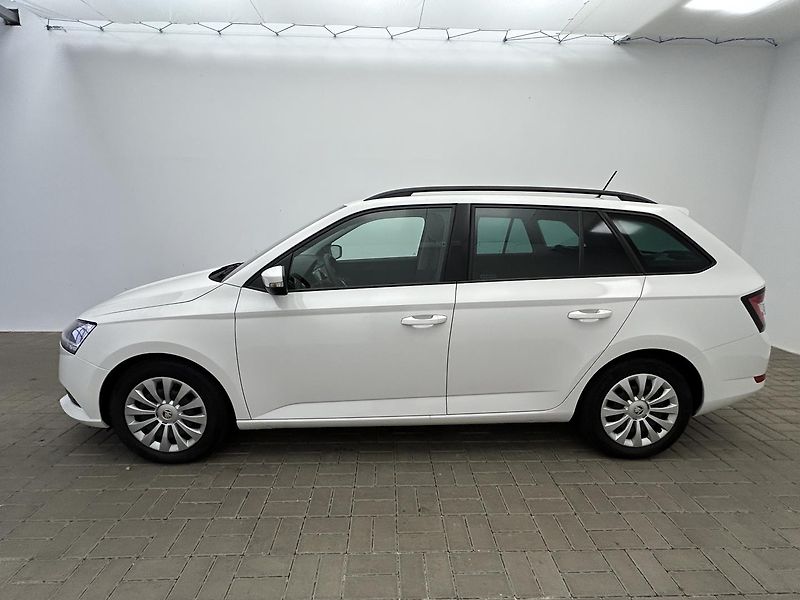 Škoda Fabia 1.0 TSI Active Plus - fotka 3 z 21