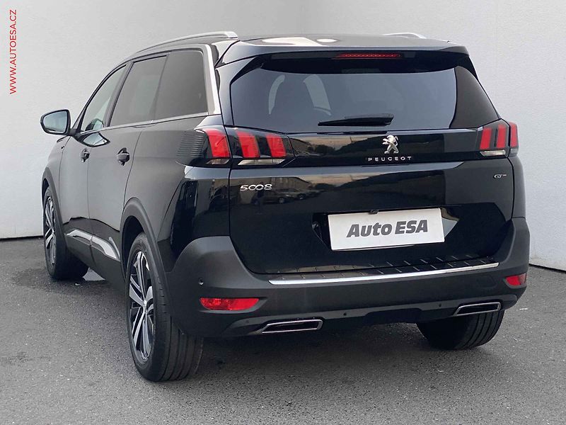 Peugeot 5008 (2019) 2.0 HDi, GT, AT, LED, navi - fotka 6 z 18
