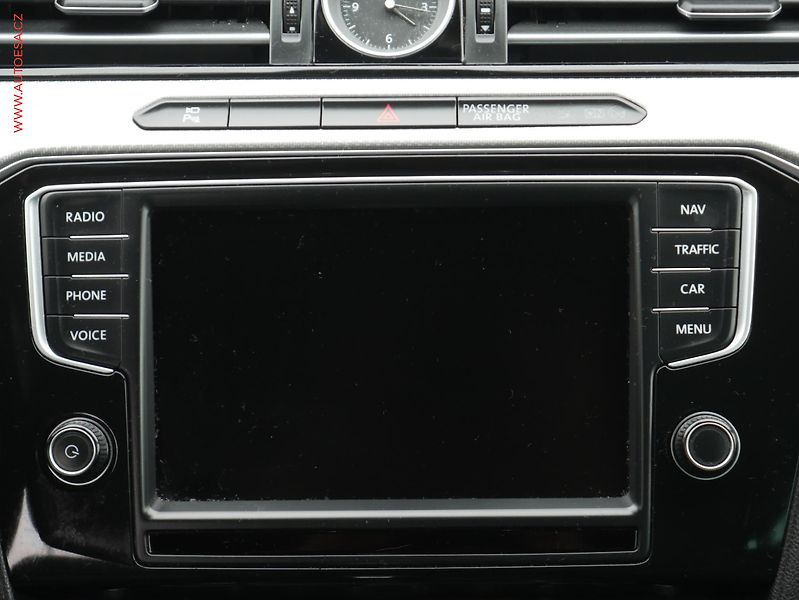 Volkswagen Passat (2017) 2.0 Bi-TDi 4x4, ČR, DSG - fotka 11 z 19