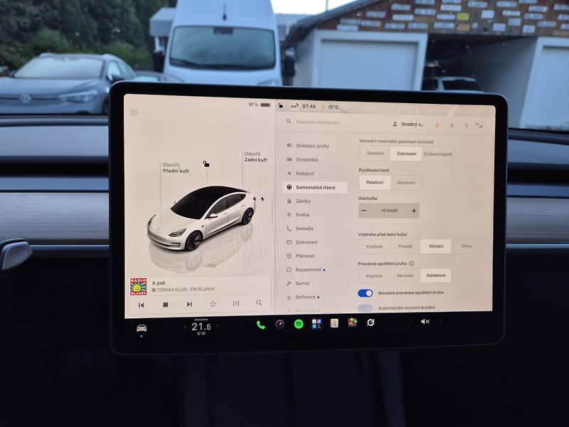 Tesla Model 3 LONG RANGE DUAL MOTOR TZ 94,2% - fotka 23 z 49