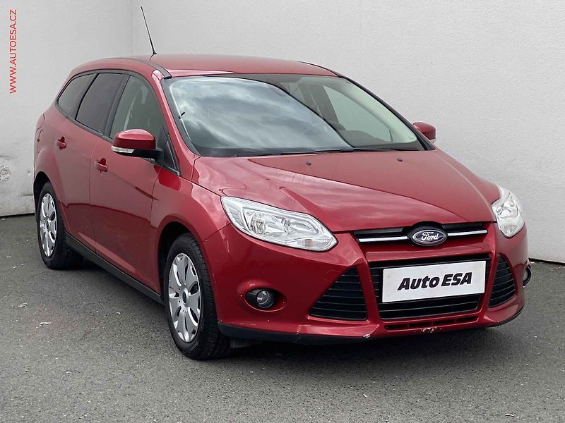 Ford Focus (2011) 1.6i16V, ČR, AC, park.asist - fotografie inzerátu