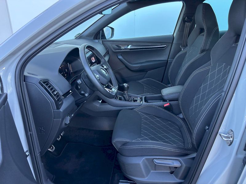 Škoda Karoq (2022) 2.0 TDI 110kW SportLine - fotka 5 z 35