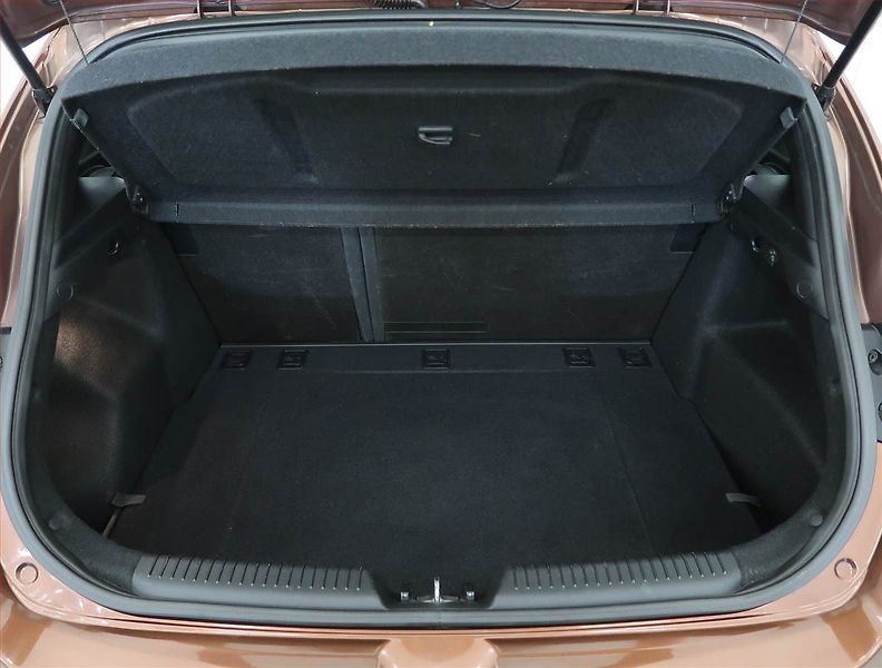 Hyundai i30 (2014) 1.4 CVVT, Tempomat - fotka 13 z 17