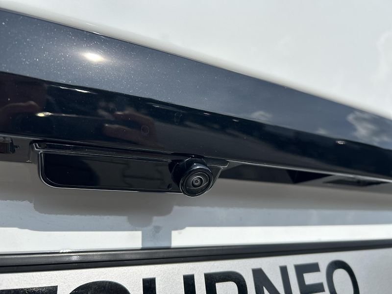 Ford Tourneo Custom Titanium L1 2.0 EcoBlue 110 kW - fotka 6 z 29