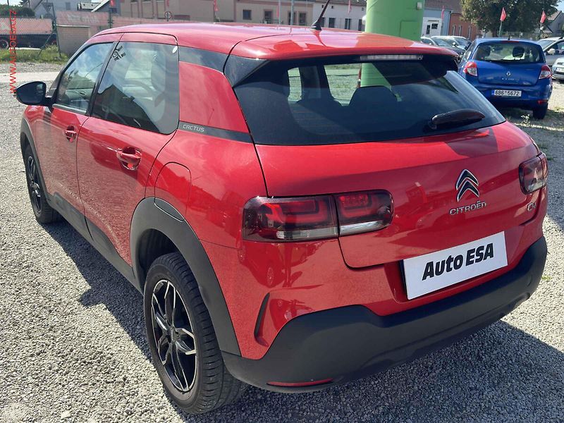Citroën C4 Cactus (2019) 1.2PT, 2.maj,ČR, AC, temp. - fotka 6 z 21