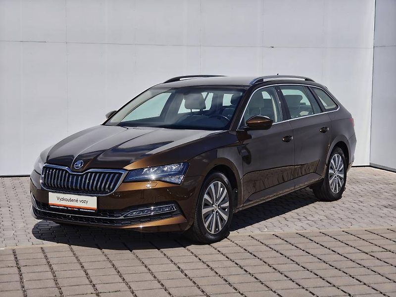 Škoda Superb Style 6MP 2,0TDI - fotka 1 z 25