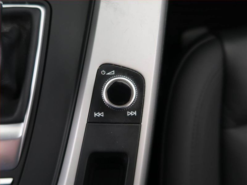Audi A4 (2020) 30 TDI, Automat, Kůže, Navi - fotka 17 z 21