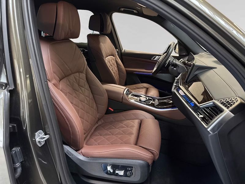 BMW X5 xDrive30d M-Sport DAProf. Inno - fotka 8 z 16