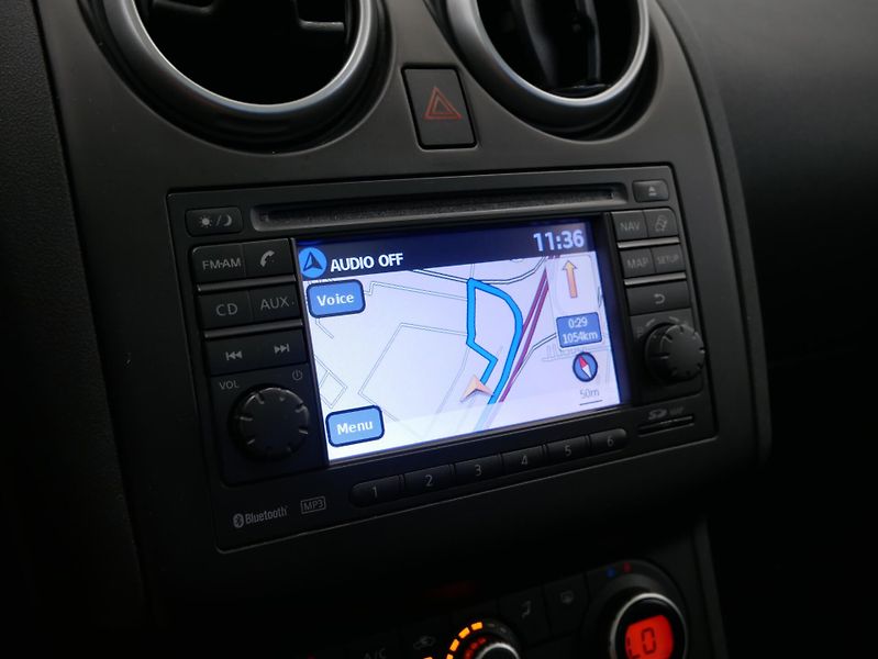 Nissan Qashqai - fotka 17 z 24