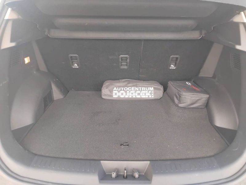 Chery Tiggo 4 HEV 1,5 HEV Comfort - předváděcí - fotka 9 z 11