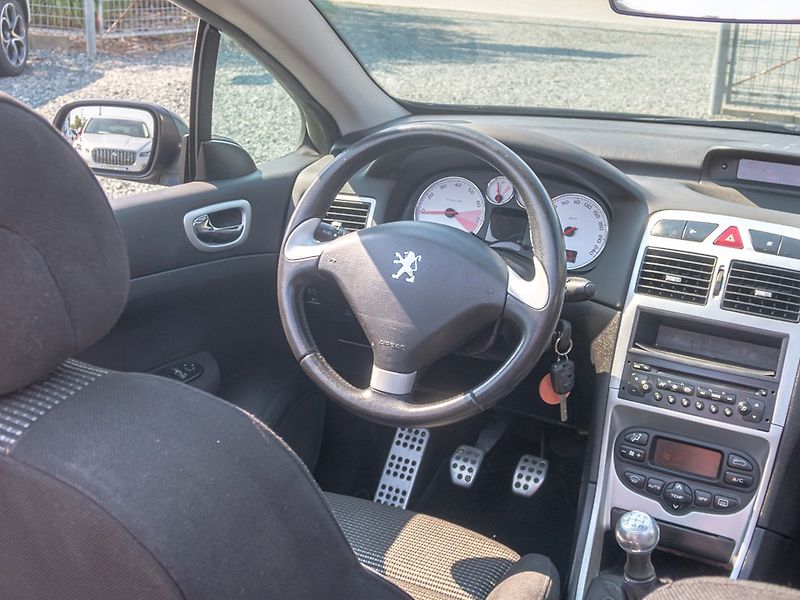 Peugeot 307 (2005) 1.6i 16V 80KW – KABRIO - fotka 13 z 39
