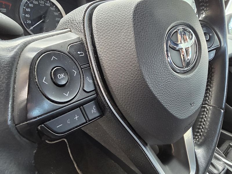 Toyota Corolla (2022) 1.8-HYBRID-KAMERA-AUT.KLIMA - fotka 16 z 19