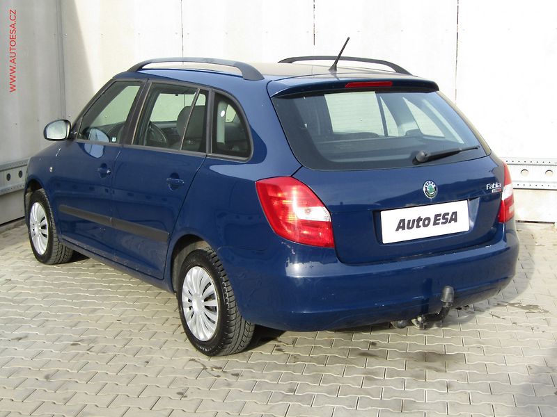 Škoda Fabia (2012) 1.6 TDi, ČR, AC, tažné - fotka 6 z 17