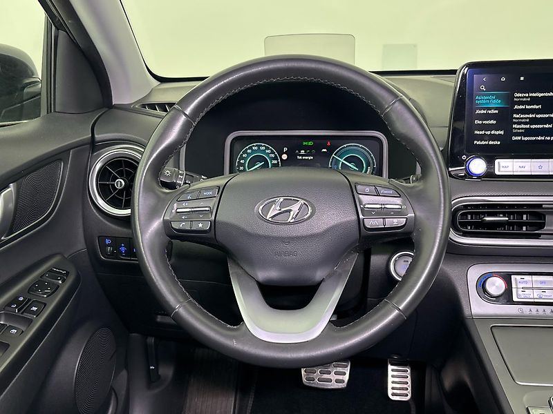 Hyundai Kona 64kWh - fotka 18 z 27