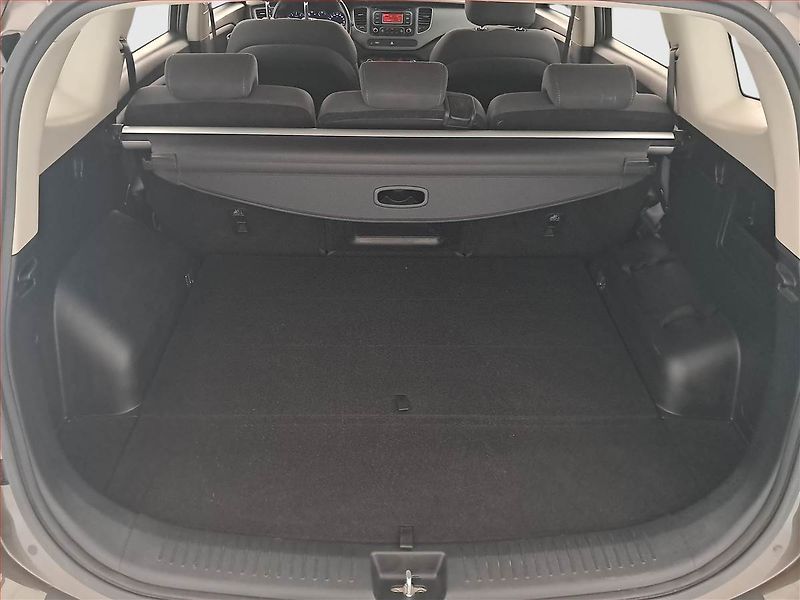 Kia Carens (2019) 1.6 GDI, Serv.kniha, Tempomat - fotka 14 z 16