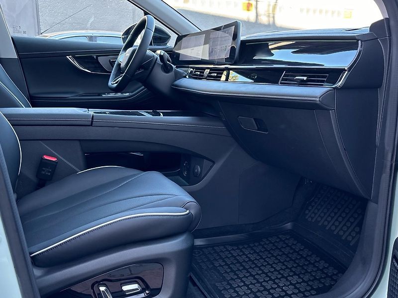 Omoda 5 EV (2026) Premium - fotka 15 z 28