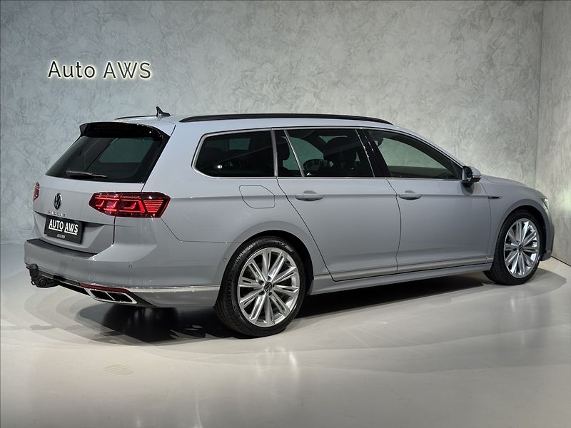 Volkswagen Passat 2,0 TDi  DSG R-Line LED Assist - fotka 8 z 44