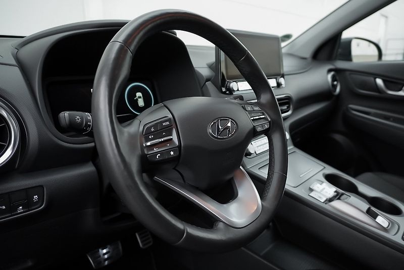 Hyundai Kona ELEKTRIC 100kW - fotka 20 z 39