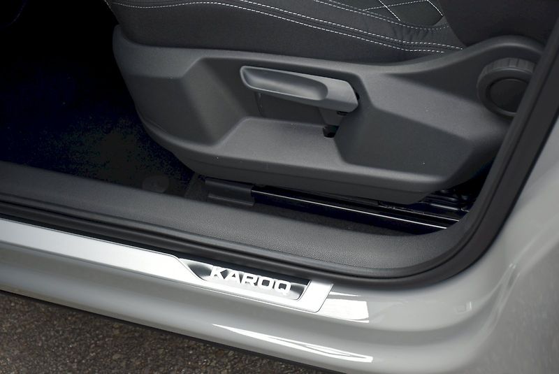 Škoda Karoq (2026) Sportline 1,5 TSI 110 kW 7° au - fotka 8 z 47