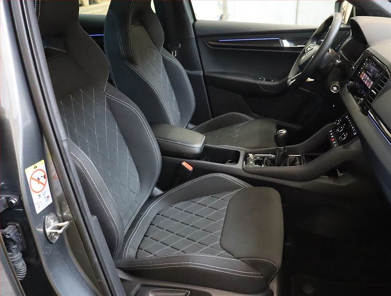 Škoda Karoq (2024) Sportline 1.5 TSI - fotka 9 z 24