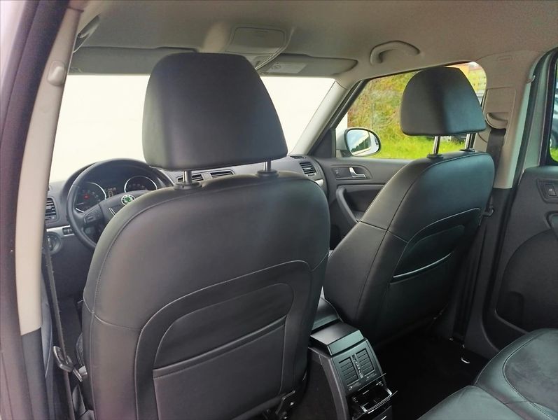 Škoda Yeti 1,6 TDi Aut.klima,Navi.Kůže - fotka 20 z 35