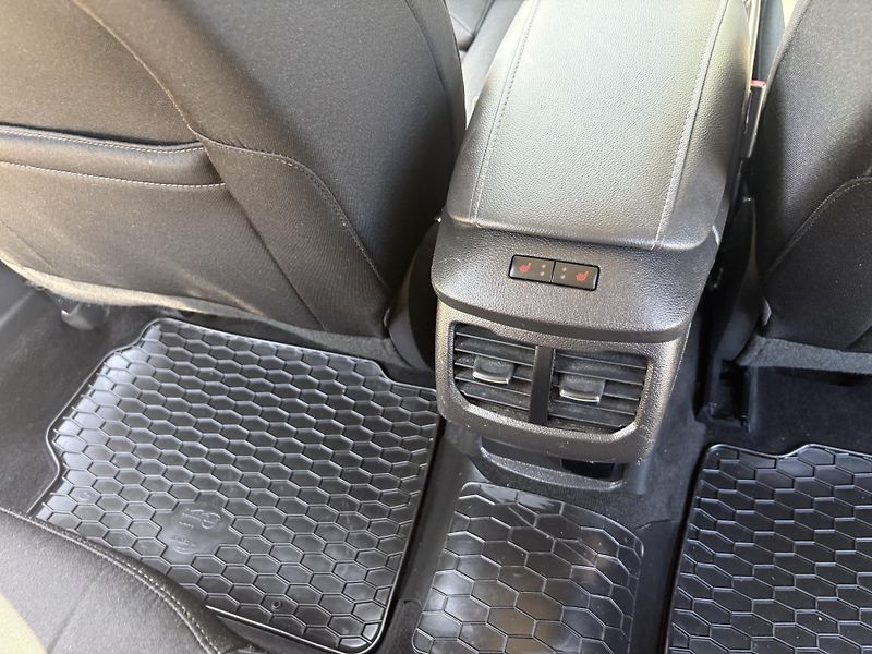 Ford Mondeo (2020) Titanium 8AT 2.0 EcoBlue -Full - fotka 24 z 34
