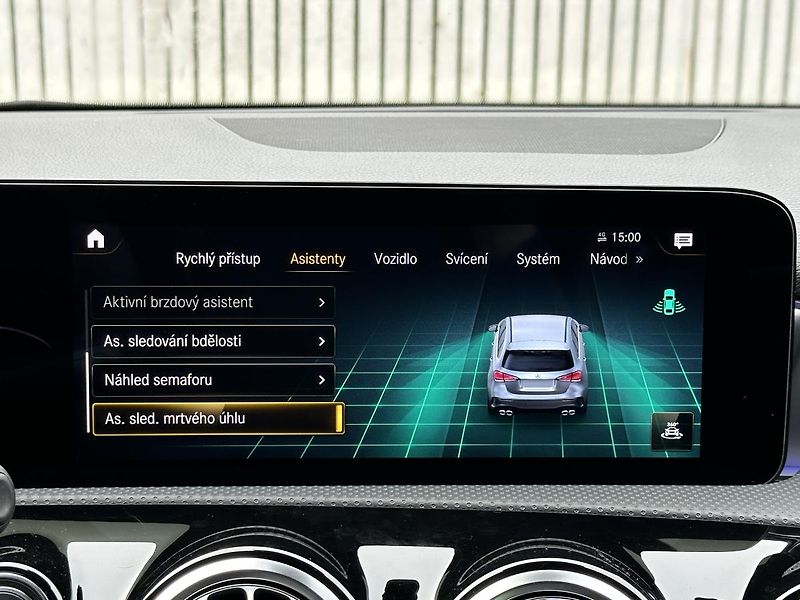 Mercedes-Benz Třídy A A 45AMG-S-4M-ČR-PERFORM - fotka 29 z 38