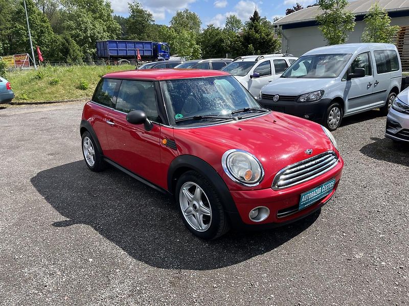 Mini Cooper 1.4i - fotka 3 z 18