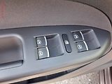 Volkswagen Touran (2012) 1.4 TSi, Highline, DSG - náhled 15