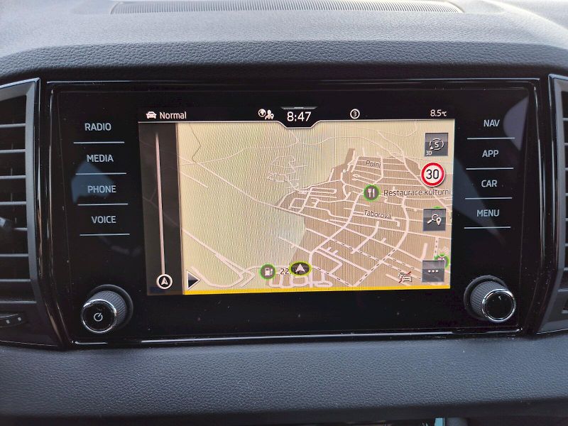 Škoda Karoq (2025) Sportline 1.5TSi 110kW 6°manuá - fotka 25 z 30