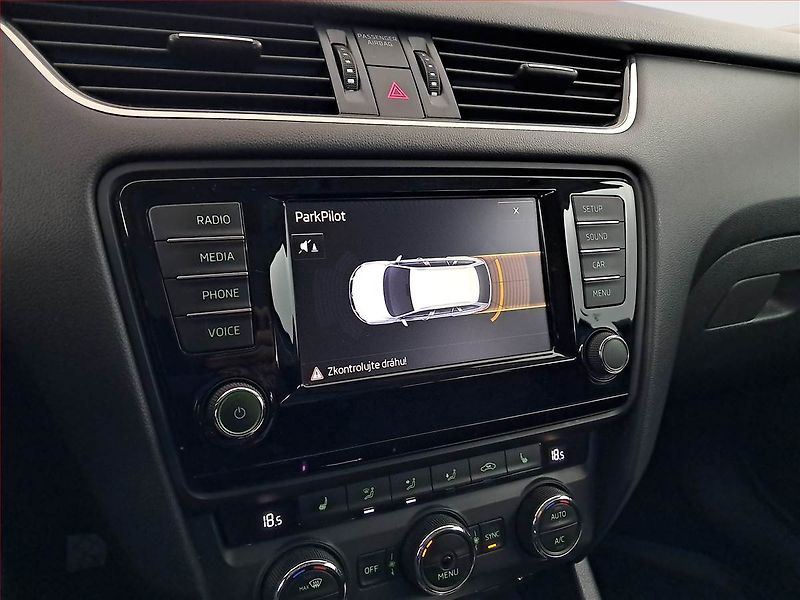 Škoda Octavia (2016) 2.0 TDI, 4X4, Automat - fotka 17 z 17