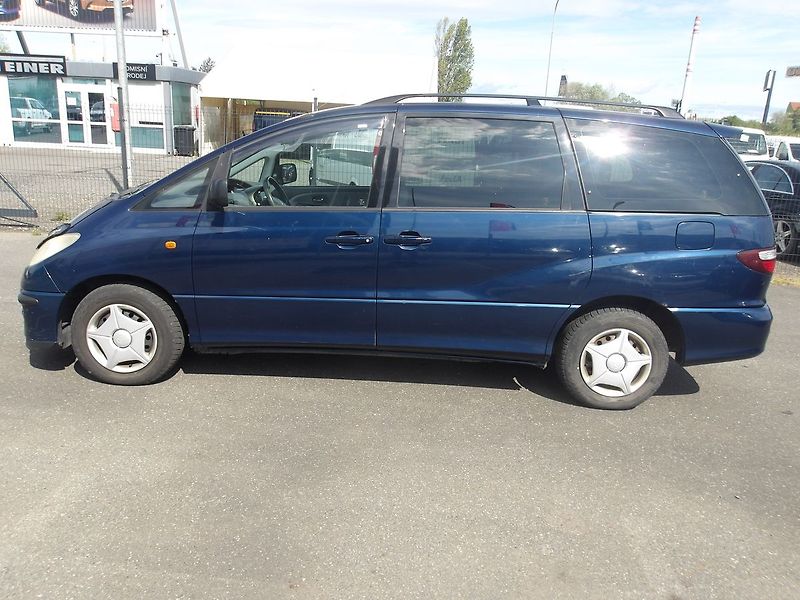 Toyota Previa 2,4i 7 MÍST AUTOMAT !! - fotka 3 z 27